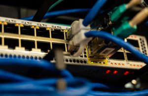 Nested Sunucular ve Mail Sunucuları: Linux Hosting ile Verimli Çalışma dehost4