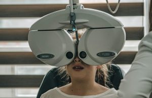 Göz Kaşıntısı ve Göz İçi Lens Tedavisi: Nedenler ve Çözümler aylinkilic2