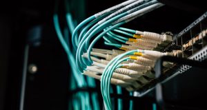 Dehost ve VPS Kiralama: Web Barındırma Çözümlerinde Farklar ve Seçenekler dehost1