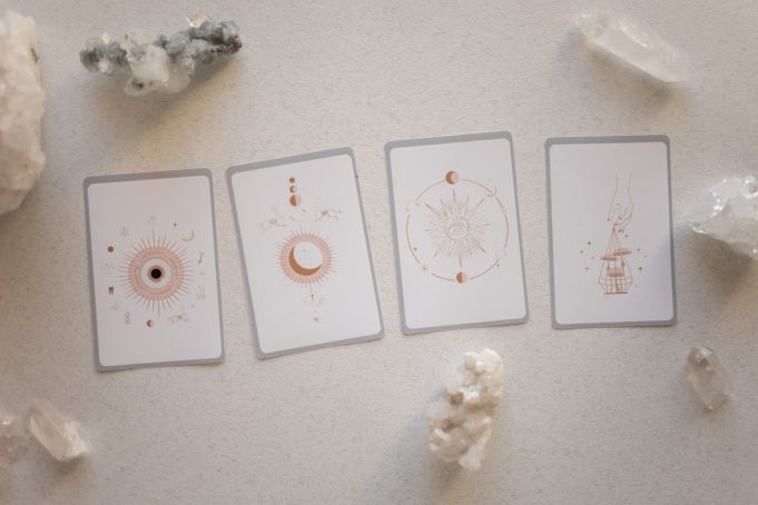 Satürn Burcu ve Uranüs Burcu: Astrolojide Etkileri burcistan4